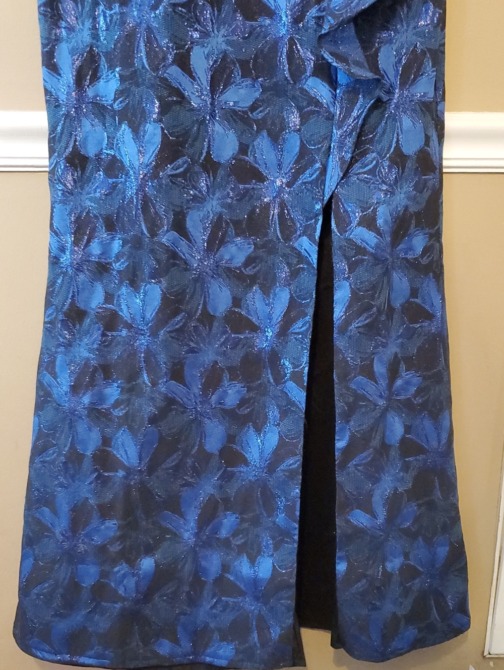 Adrianna Papell Women's Jacquard Floral Off-The-Shoulder Gown In Blue Size 12 - Picture 7 of 14